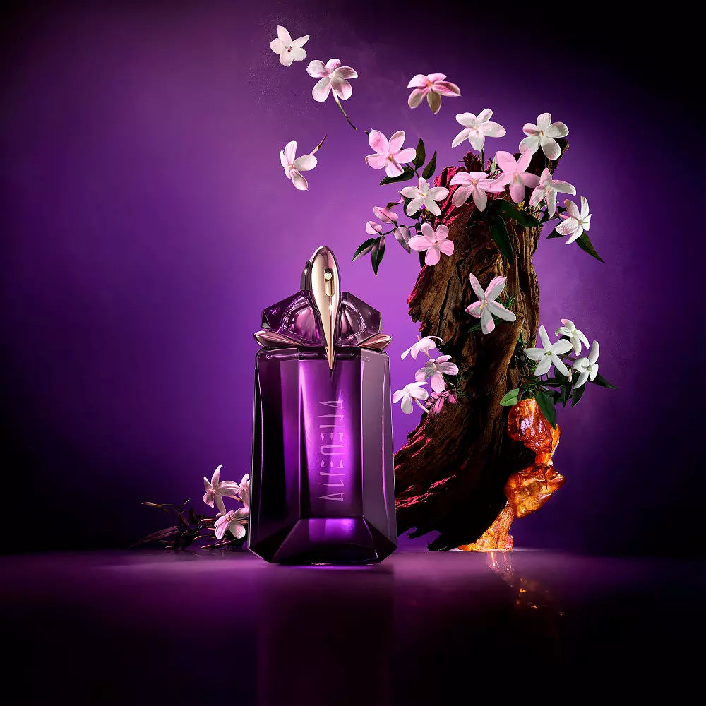 What Makes Thierry Mugler Alien So Addictive The Perfume Everyone Remembers